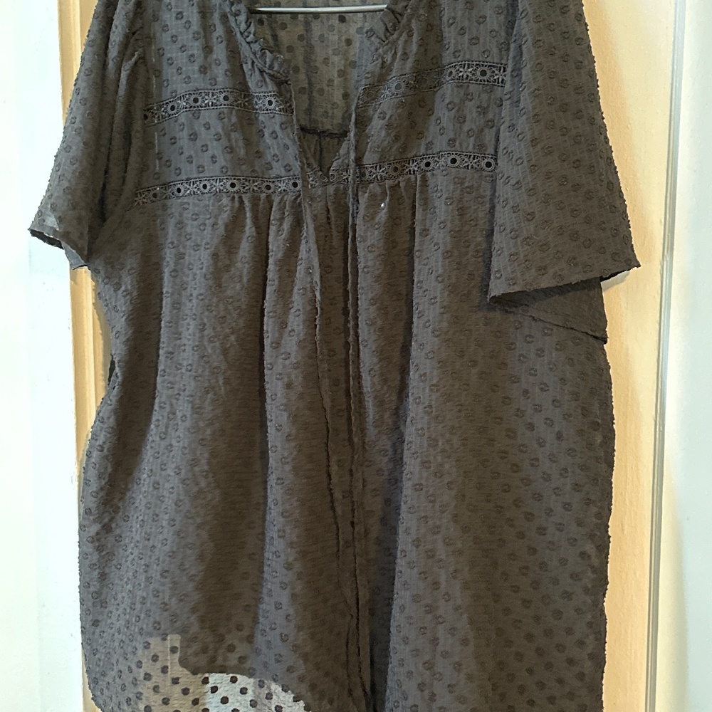 Black Chic Short Sleeve Top